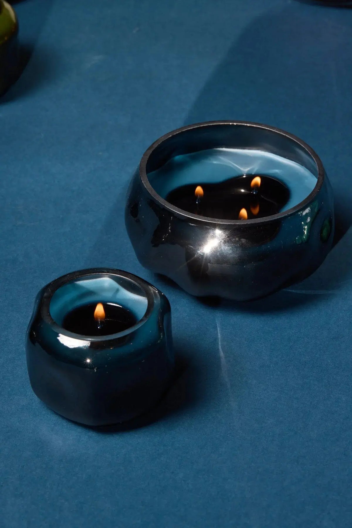 Basalt Navy 10 Oz Organic Shaped Tinted Glass with Lid