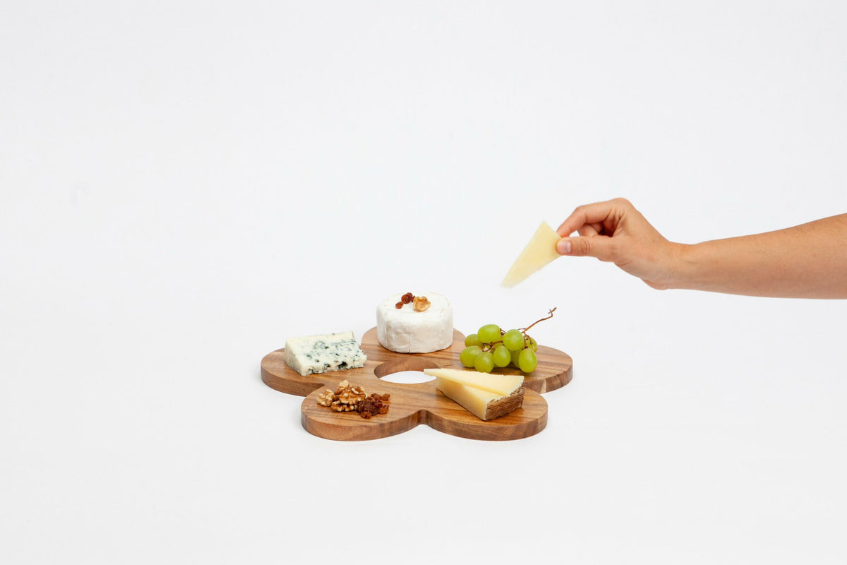 Daisy Serving Board