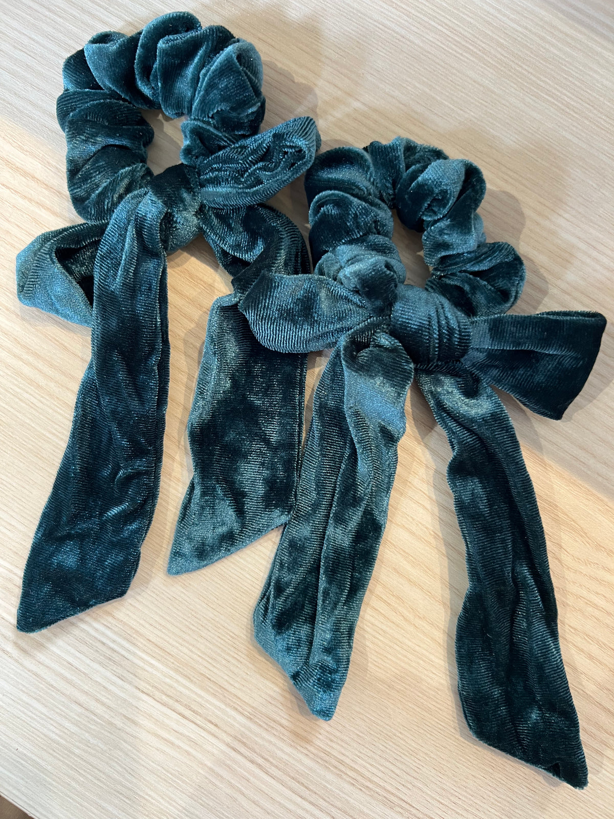 Bow Scrunchies Velvet