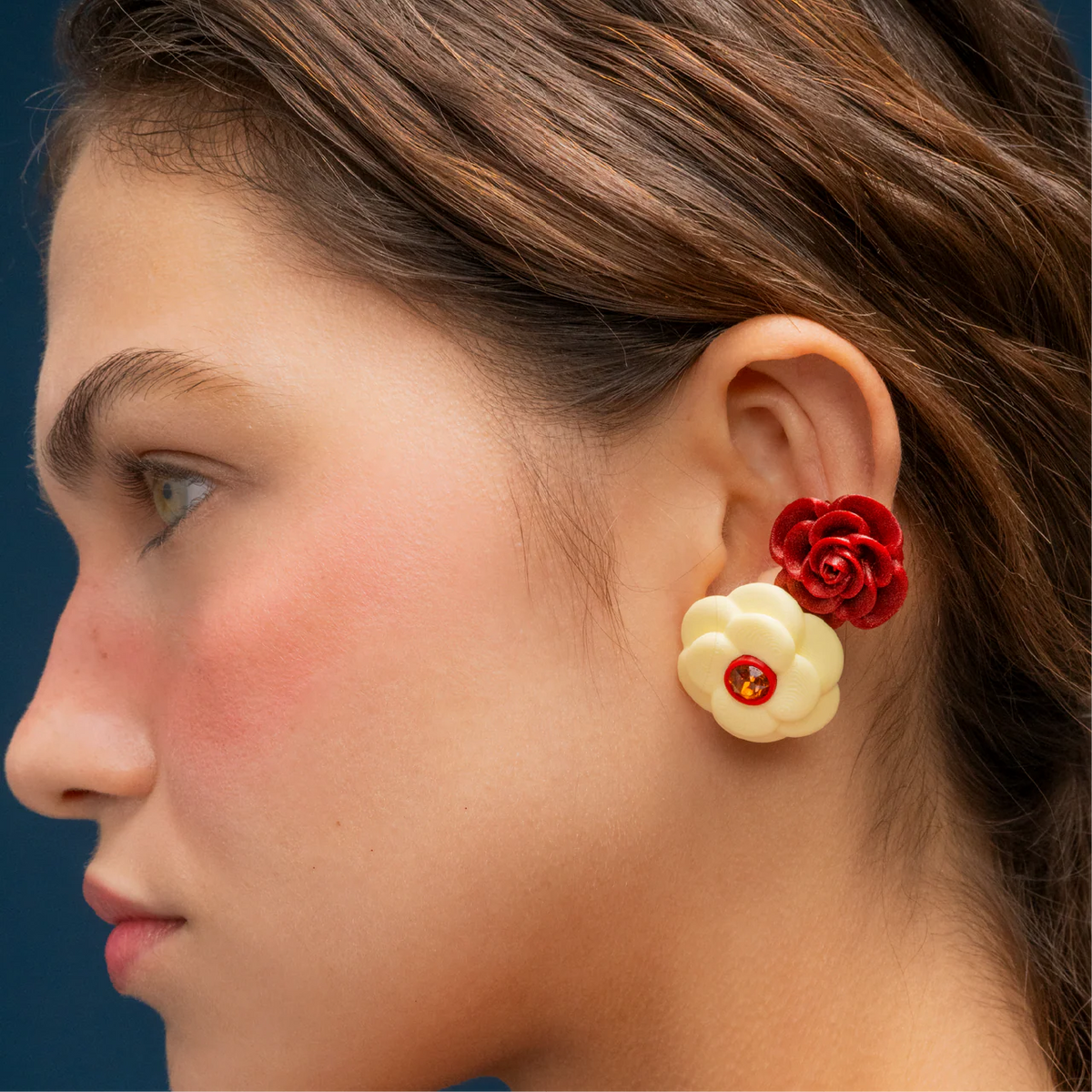 VANILLA CAMELIA STUDS