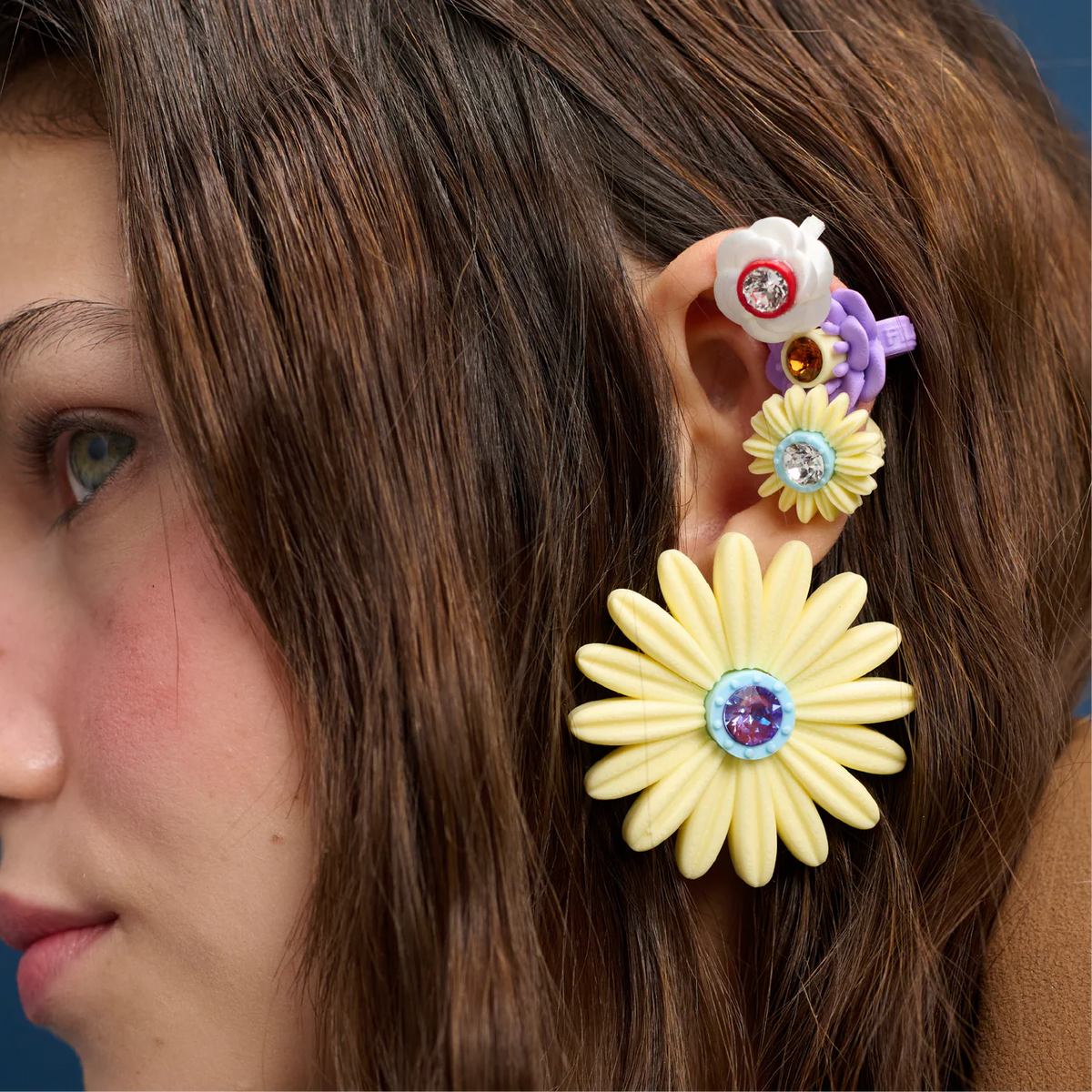 CAMELIA EARCUFF
